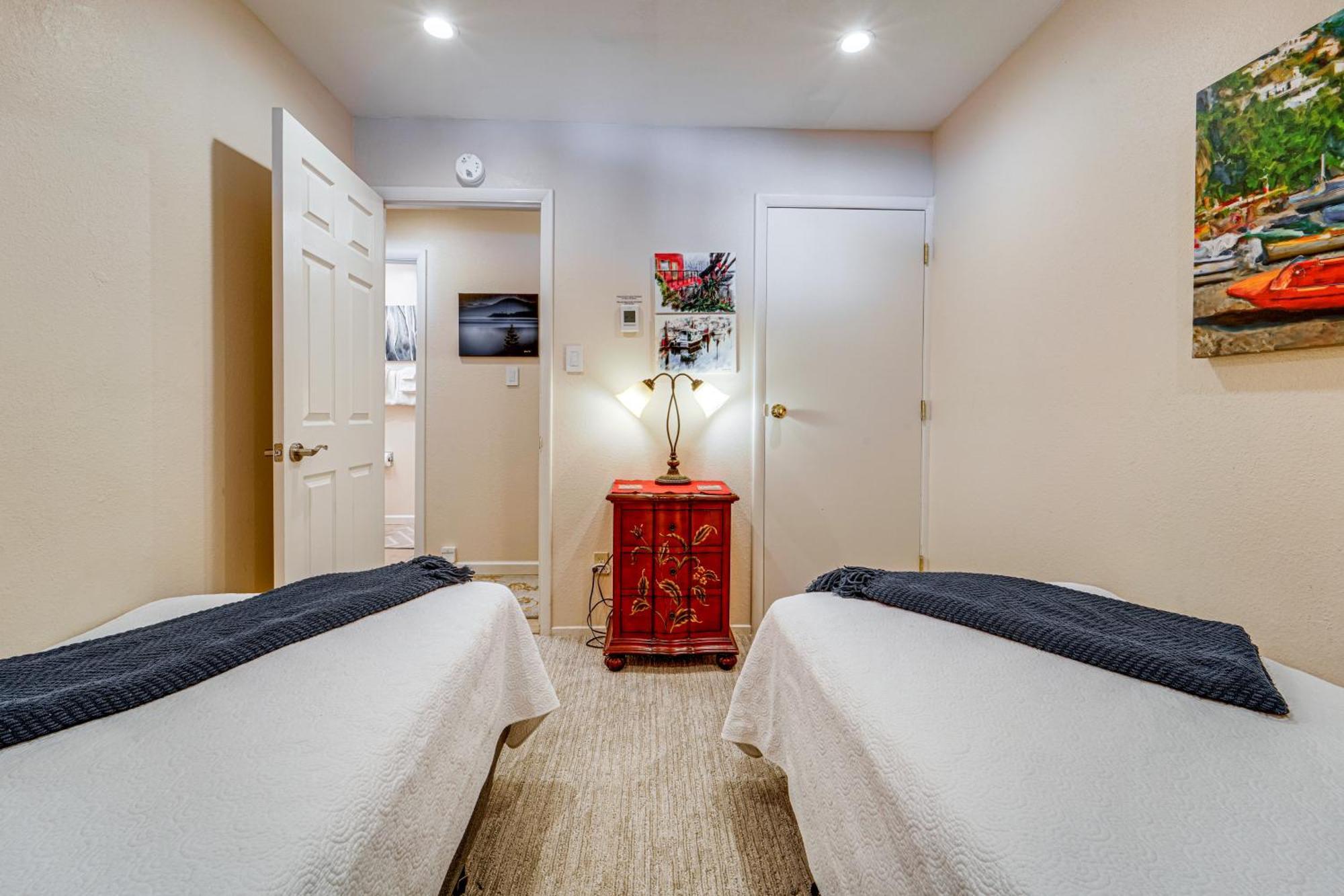 Tahoe Condo About 1 Mi To Diamond Peak Ski Resort! Incline Village Luaran gambar