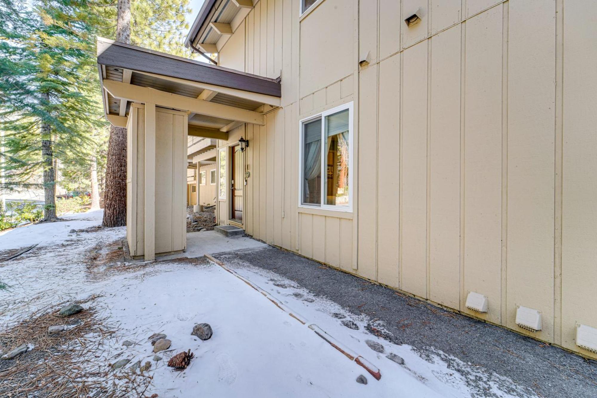 Tahoe Condo About 1 Mi To Diamond Peak Ski Resort! Incline Village Luaran gambar